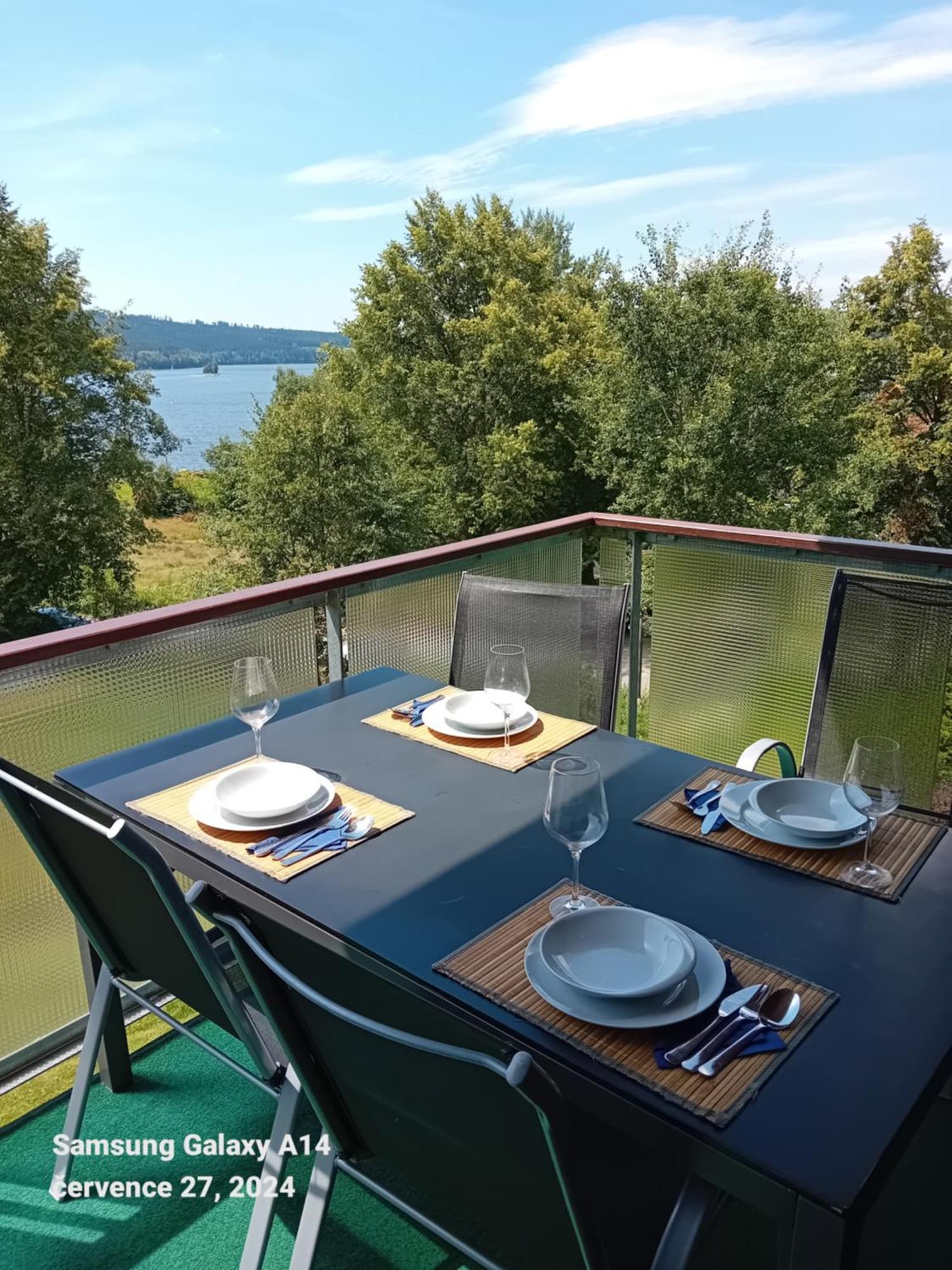 Apartman Lipno A12 ลิปโนนัดเวิลตาวู ภายนอก รูปภาพ